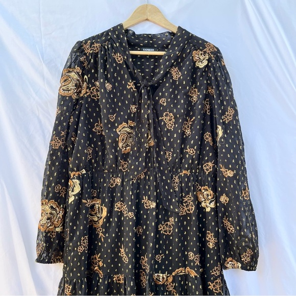 EXPRESS | BLACK METALLIC FLORAL EMBROIDERED TIERED TIE NECK MIDI DRESS XL - Picture 12 of 15